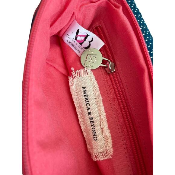 American & Beyond Clutch Wristlet Embellished Hand Beaded sequin knit aesthetic - Picture 6 of 11